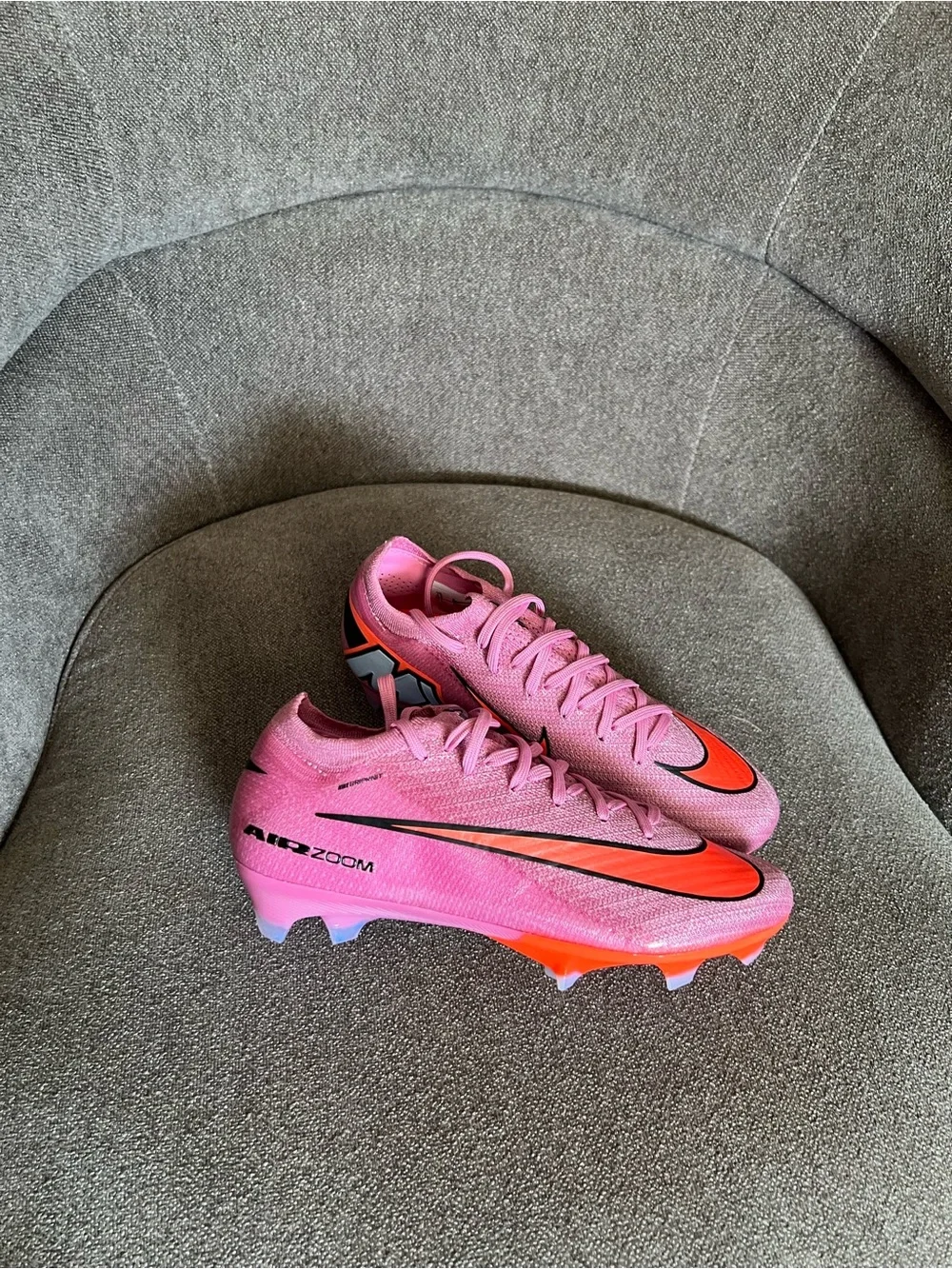 Nike Mercurial Vapor 16 air zoom‎  Elite FG model  Size 4.5 youth Brand new